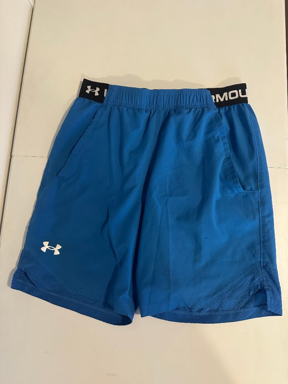 Under Armour Blue Athletic Training Shorts Men's Medium Fitted EUC